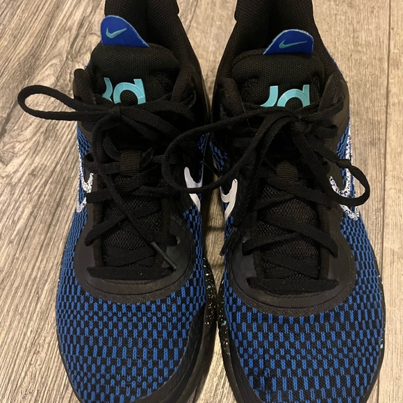 Kevin Durant basketball sneakers like new - Picture 2 of 6